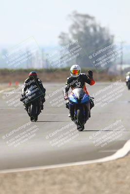 media/Sep-20-2025-TrackDaz (Sat) [[27f0cde673]]/B Group/220pm (Turn 9)/